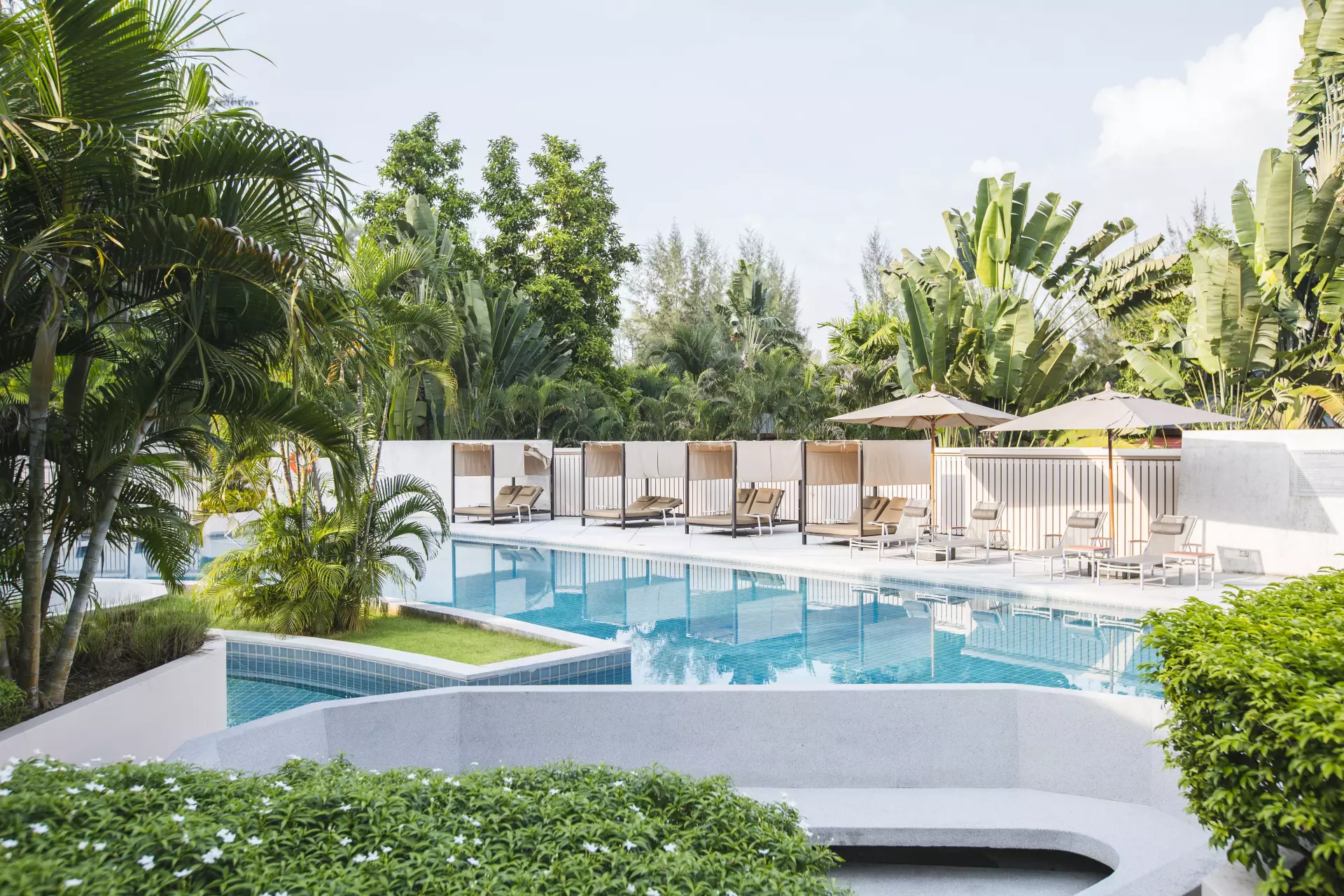 Galeria zdjęć Dewa Phuket Resort & Villas